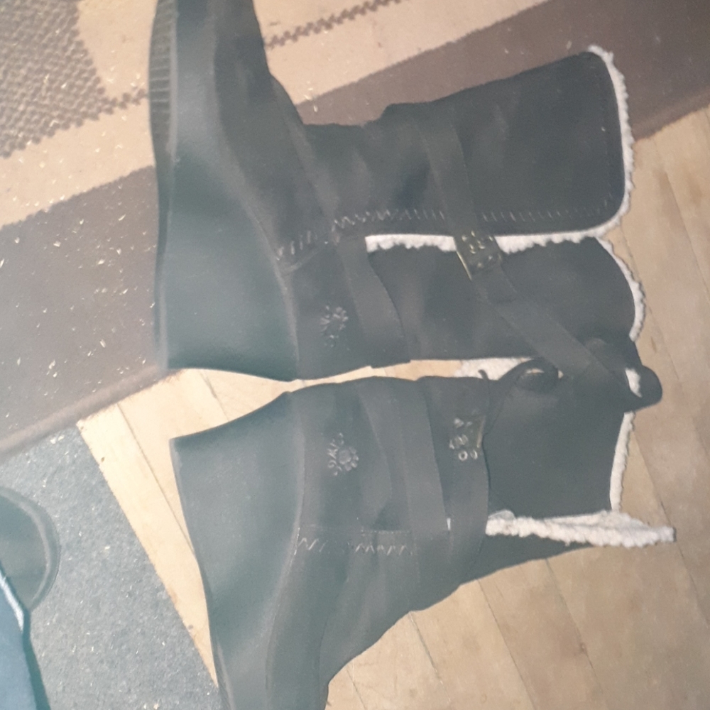 Brown boots